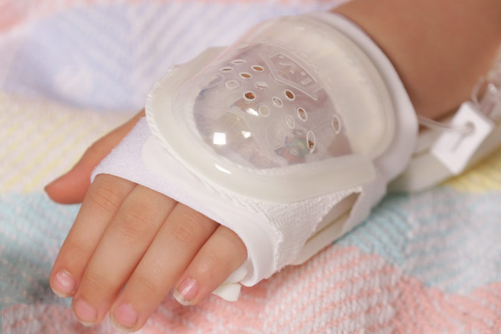 730S UltraDressing on Child's hand