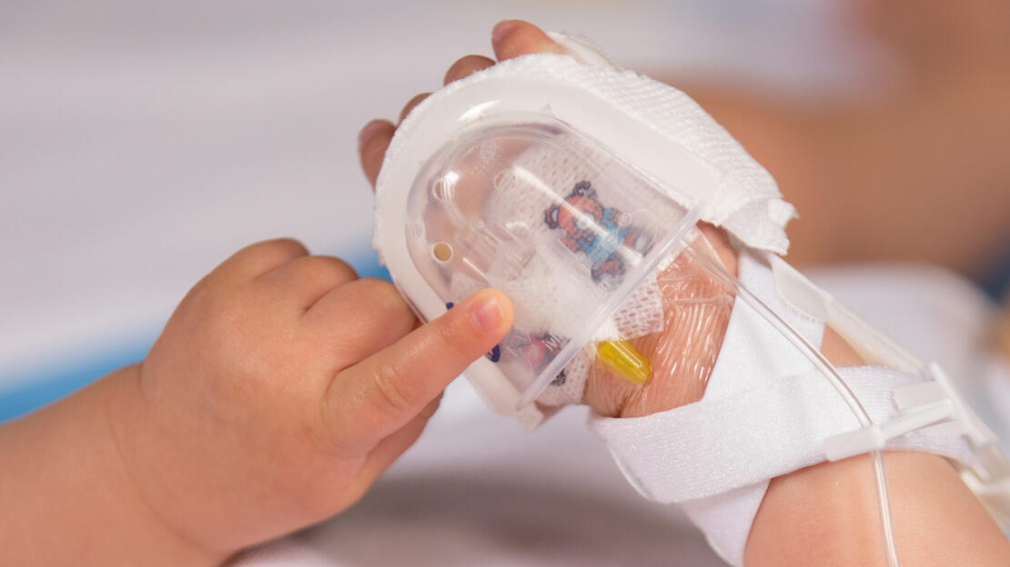 330 UltraDressing on infant's hand