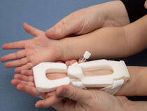 I.V. House TLC Wrist Splint