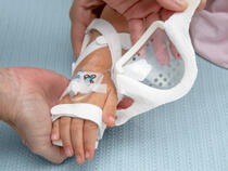 I.V. House IV site protection products and TLC Splints make it easy for nurses to visually and manually assess the IV insertion site and surrounding tissue to detect early signs of problems.